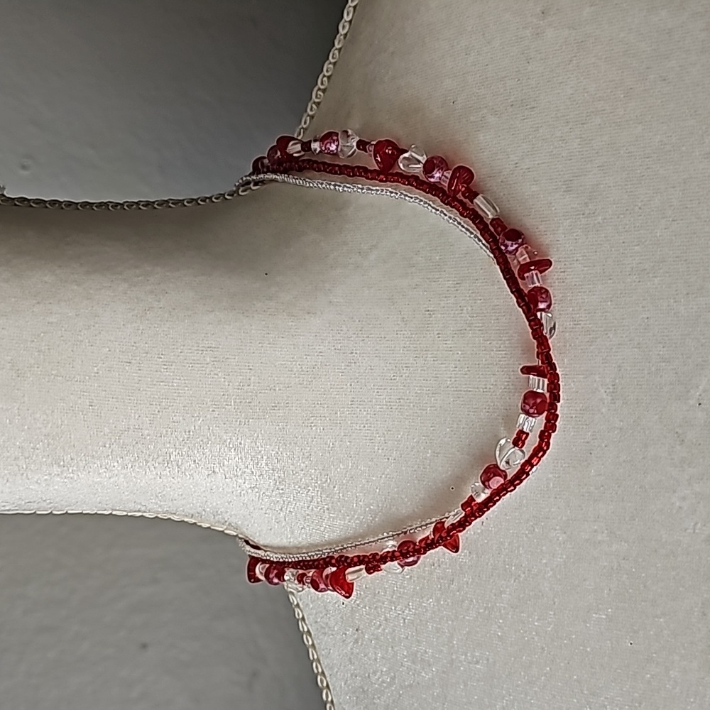 Red and Clear Glass Beaded Layered Necklace 18 Inches 💙